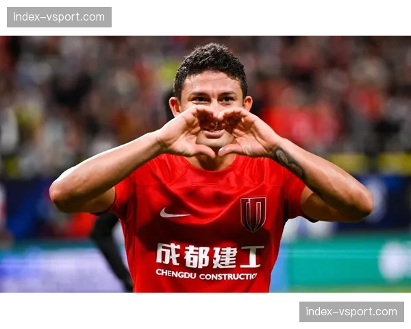 成都蓉城确认：艾克森恢复合练，有望进入替补名单。